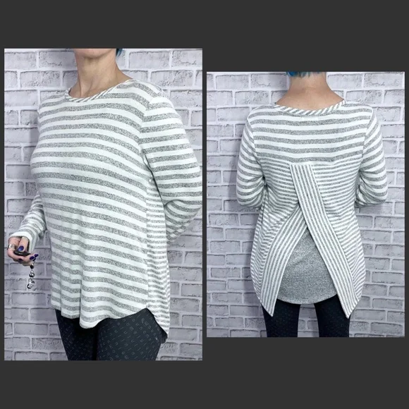 NWOT |•PEYTON PRIMROSE•| Super SOFT Oversize Split Back Striped Long Sleeve - Picture 1 of 14